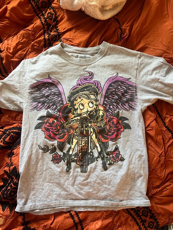 Betty Boop Tops - Betty Boop Grey Tee with Purple Wings and Red Roses Graphic